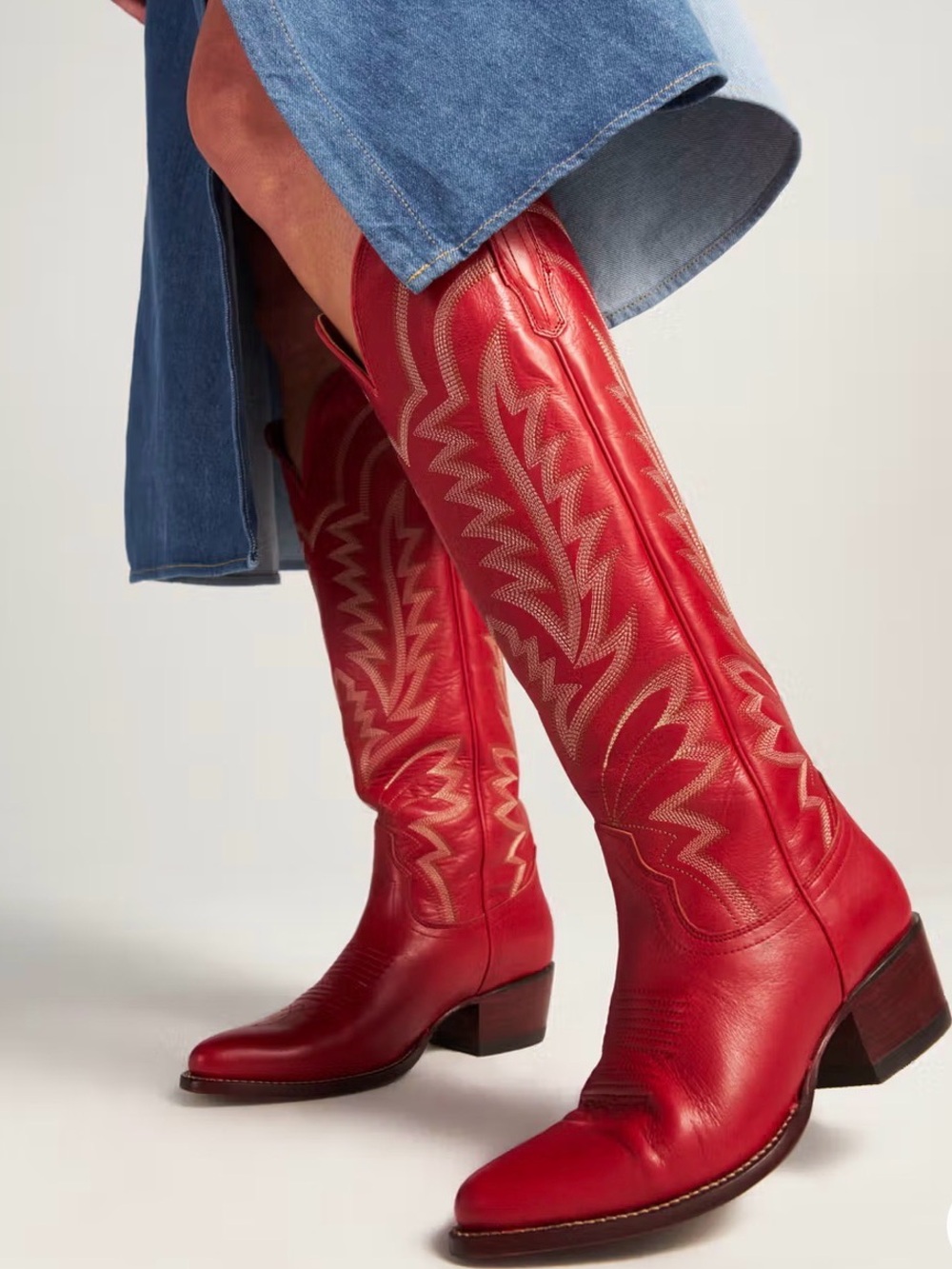 Tecovas The Abby in Crimson Bovine - Picture 17 of 17